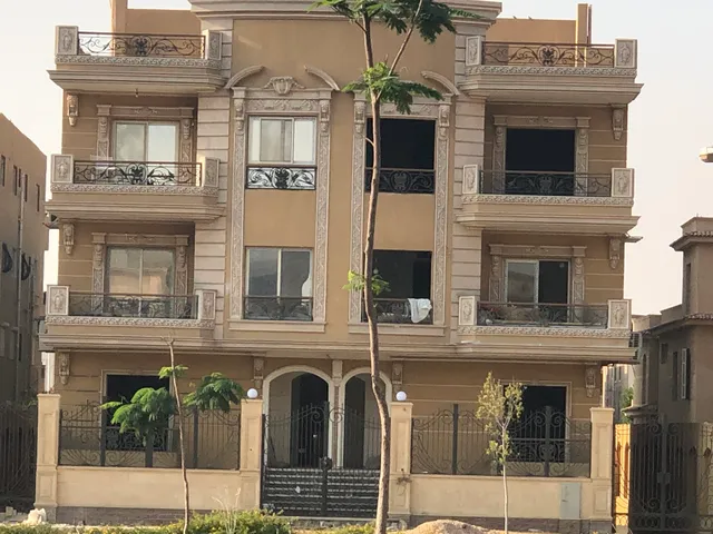 Elite Royal Five Stars Apartment