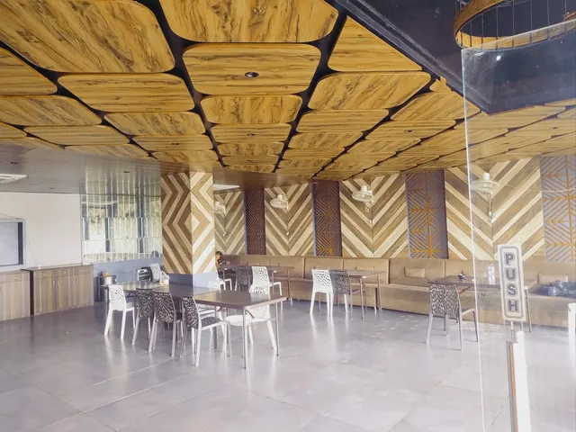 Highway Food Restaurant & Hotel