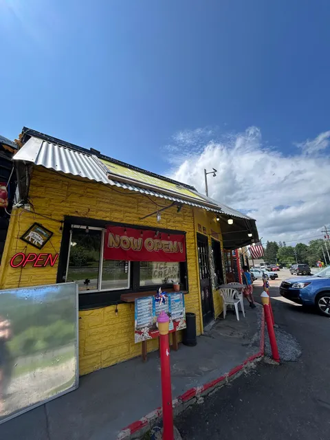 Honey's 50s Cafe, Specialty coffee and tea, Ice Cream Shop,Bakery & Hotdogs