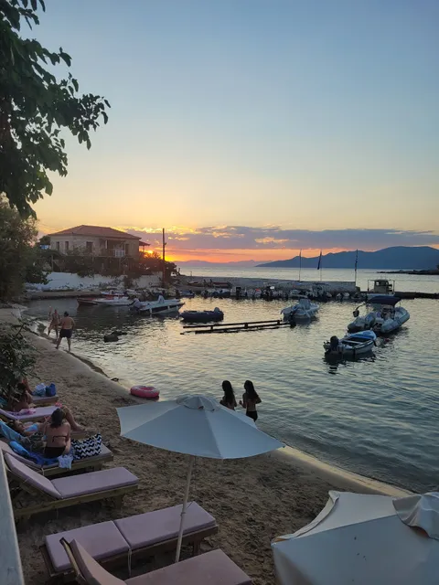 Theoxenia Studios stoupa