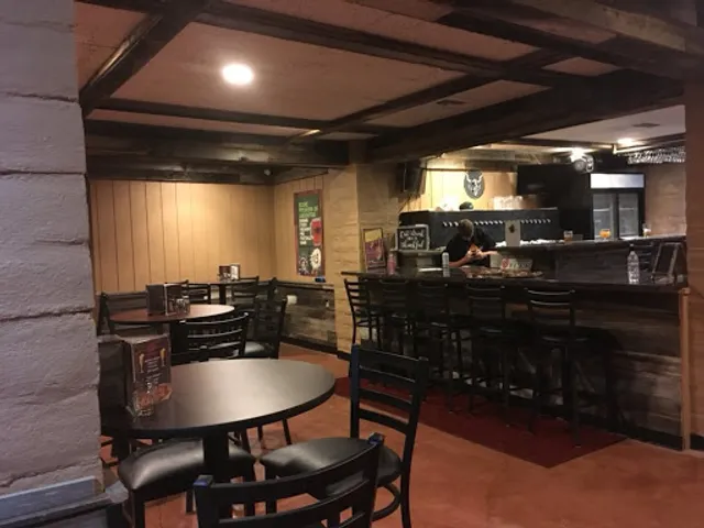 CAPs Pizza and Tap House