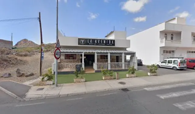 La Avenida Sport Bar