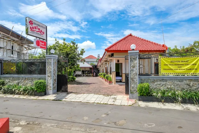 RedDoorz @ Sakinah Family Tulungagung