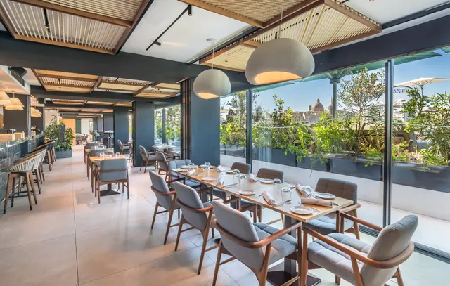 Manta - Beach Club & Mediterranean Restaurant