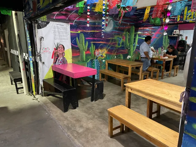 La Tlayuderia. Central