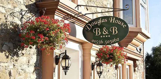 Douglas House Bed & Breakfast