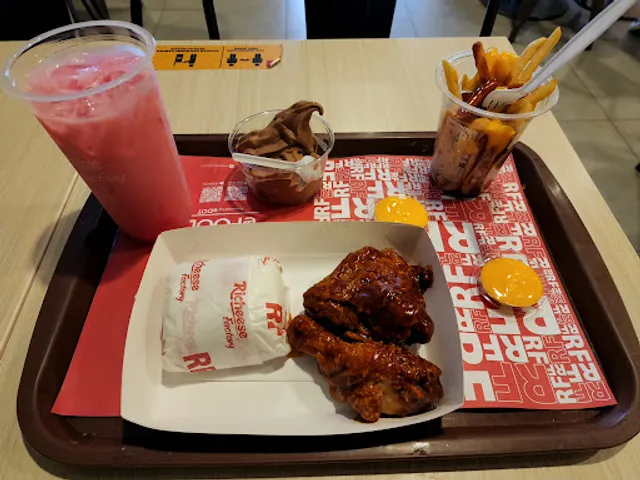 Richeese Factory Ubertos