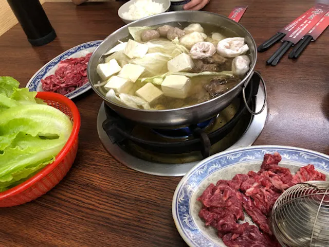 牛董牛肉爐（牛肉火鍋.牛肉湯.溫體牛.南屯美食.台中美食)