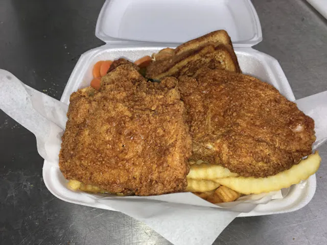 Ronnie's Catfish & More