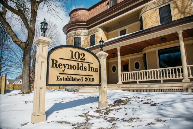 Reynolds House Bed & Breakfast