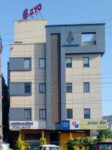 Capital O 3774 Hotel Naman Palace