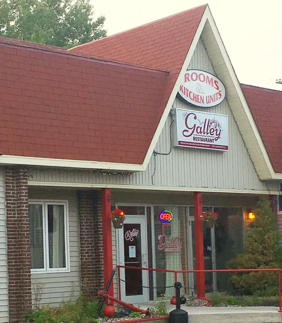 Restland Motel & Suites