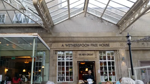 Yr Hen Orsaf - JD Wetherspoon