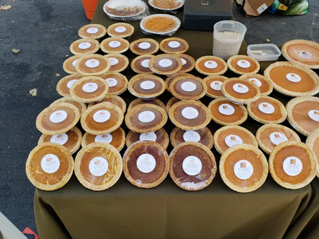 Raoofs' San Jose Bean Pies