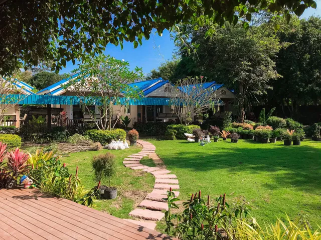 Ninland Resort (นิลเเลนด์ รีสอร์ท)