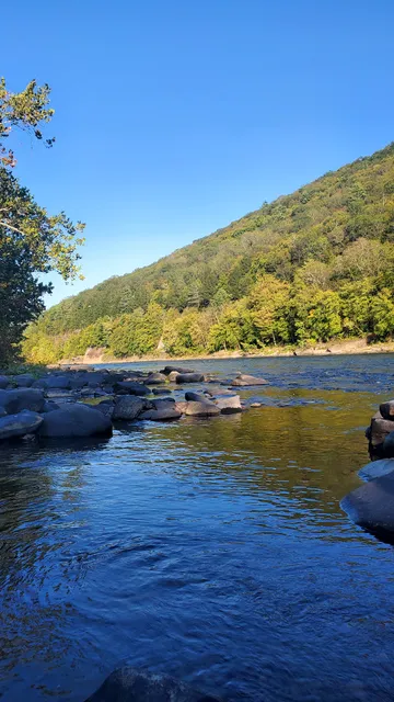 USNPS Upper Delaware River Information Kiosk and Boat Launch