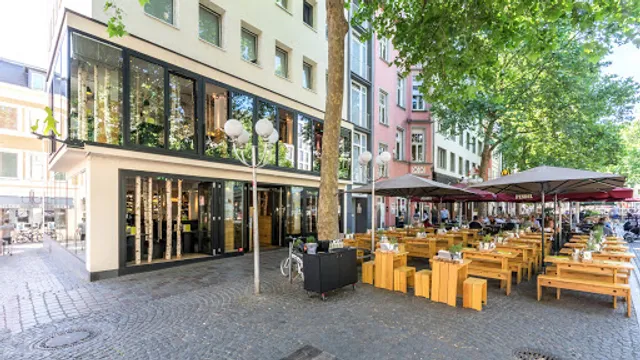 HANS IM GLÜCK - BONN Friedensplatz