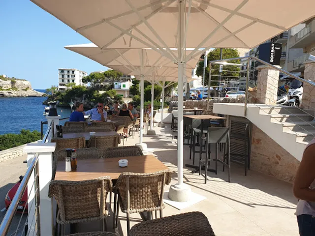 BAR RESTAURANTE BON BAR