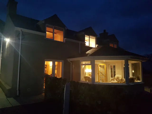 E R Owen & Son Ty Top Holiday Cottage