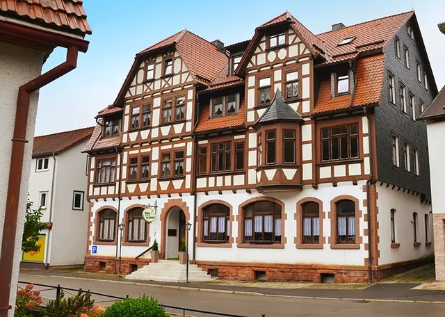 Hotel Zur Hallenburg