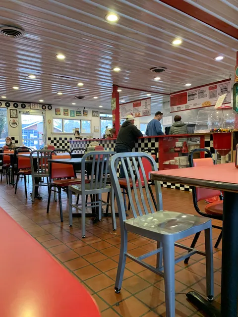 Dee's Drive Inn Foods