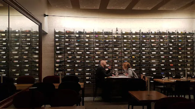 LUOGO DIVINO wine bistrot