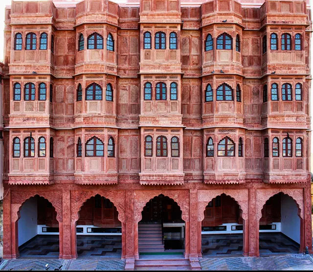 Hotel Raj Haveli