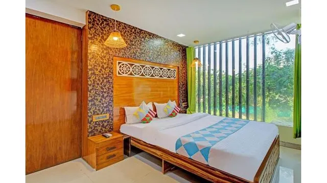 Collection O Vardhan House