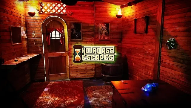 Hourglass Escapes Seattle