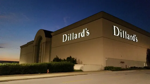 Dillard's