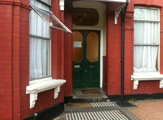 Mapesbury Hostel London