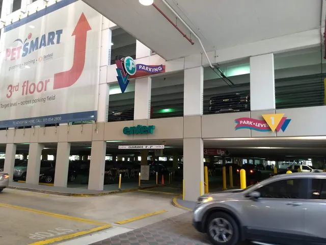 Dadeland Station