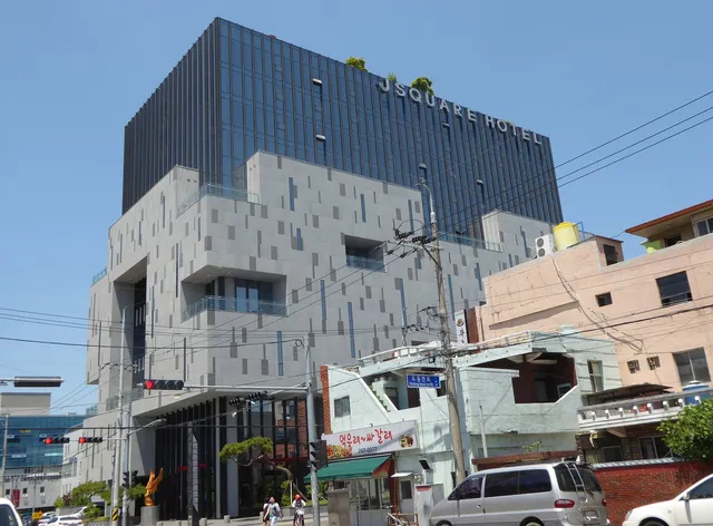 JSquare Hotel