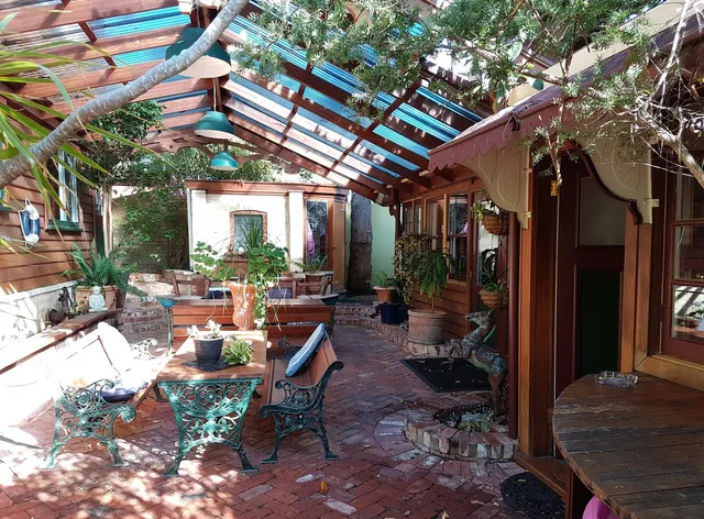 Admiral Stirling Inn