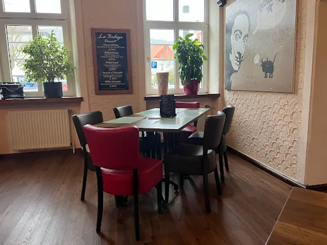 La Bodega Vino & Tapas