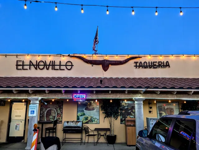 El Novillo Taqueria
