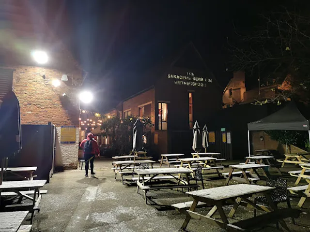 The Saracens Head Inn - JD Wetherspoon