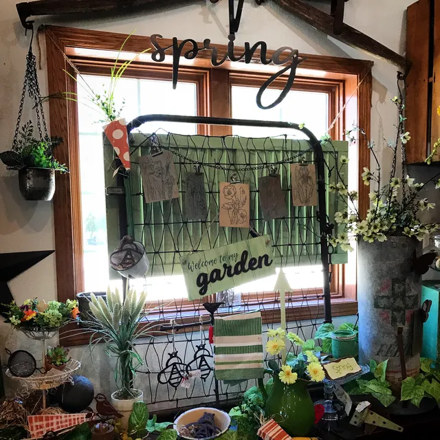 The Shabby Chickadee