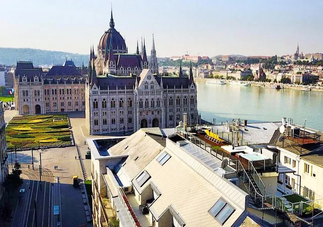 Parliament Penthouse B&B