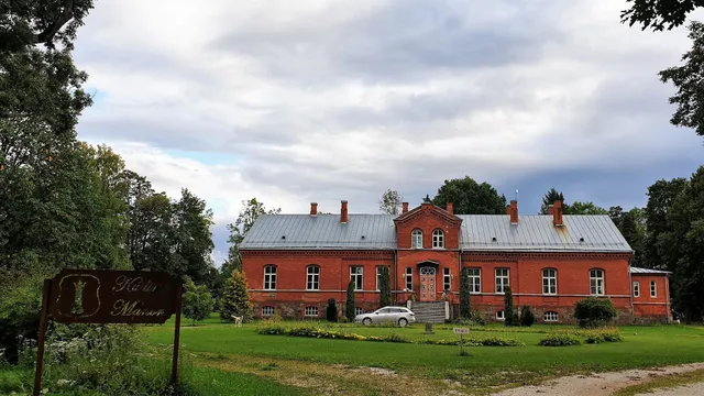 Kudina manor