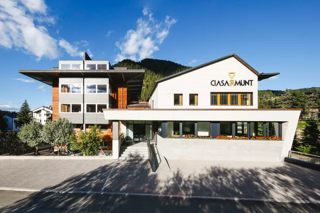 Ciasa De Munt Lifestyle Living