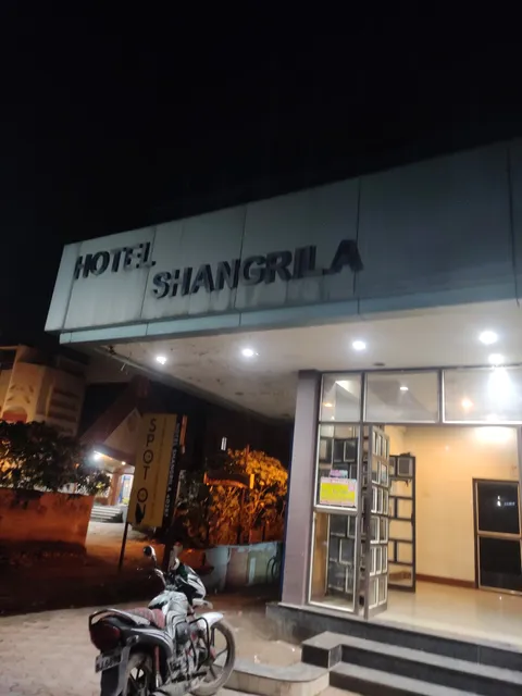 SPOT ON 40287 Hotel Shangrila