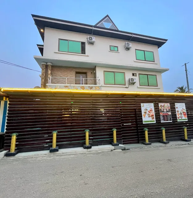 NYAMGBO HOTEL - TARKWA NEW ATUABO