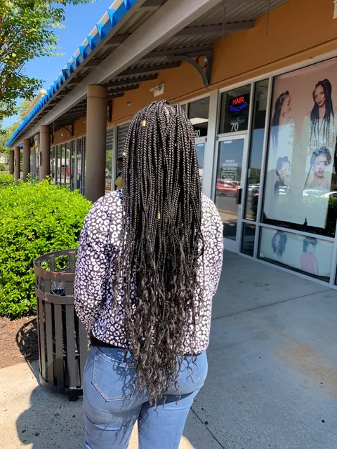 Given's Hair Braiding & Weaving