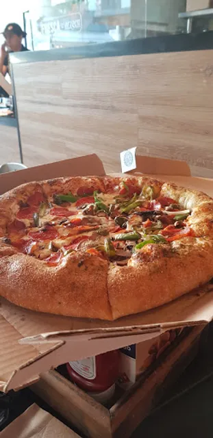 Domino's Santa Mónica