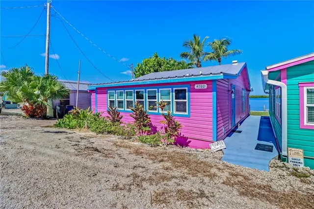 Matlacha Cottages & Villa