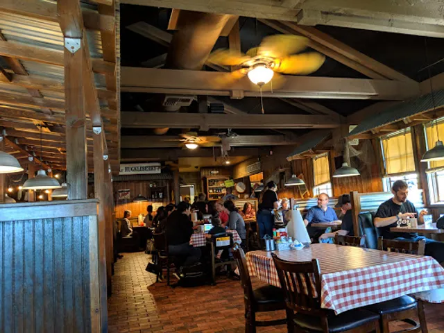 Huckleberry's Breakfast & Lunch