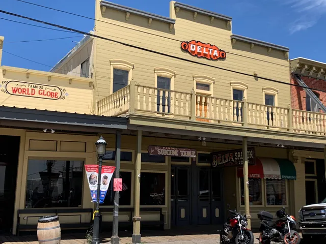 Delta Saloon sawdust corner restaurant