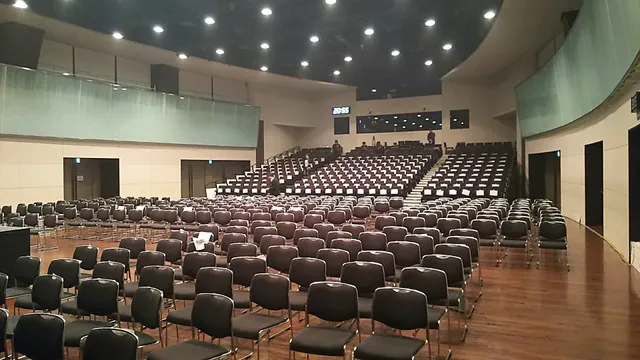 Yamano Hall