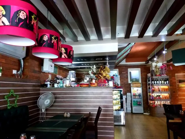 Crumbs N Whips Cafe Bistro & Grill